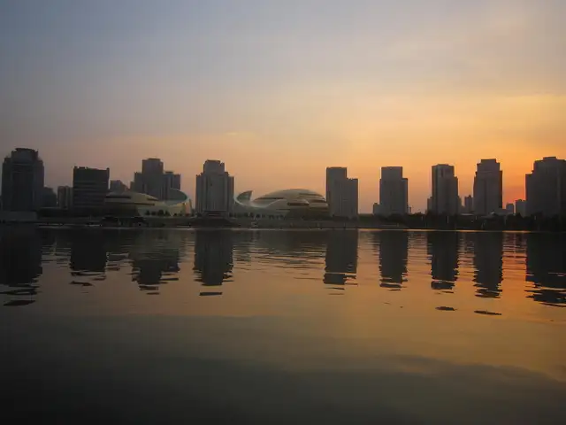 Zhengzhou · 郑州