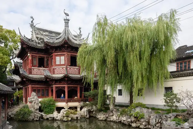 Yu Garden and the old town · 豫园