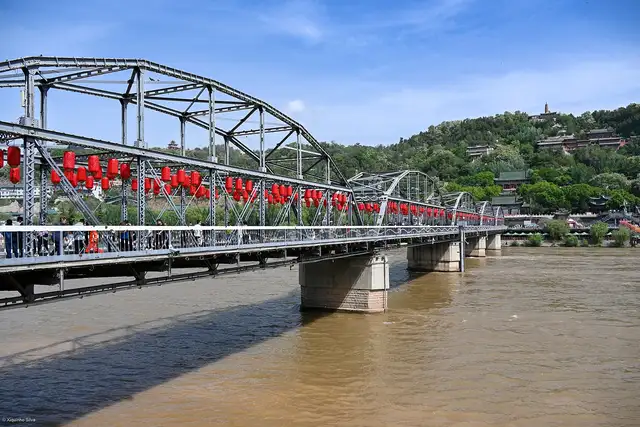 Zhongshan Bridge · 中山桥