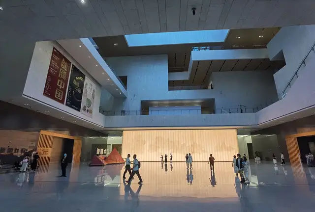 Shanghai Museum East · 上海博物馆东馆