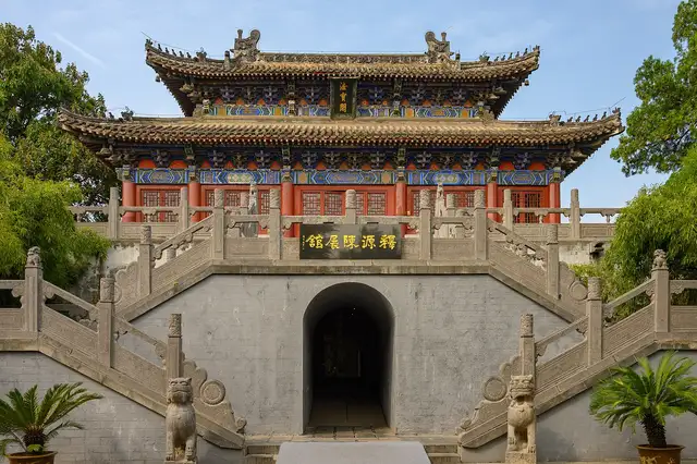 White Horse Temple · 白马寺