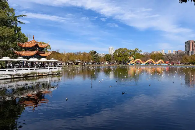Green Lake Park · 翠湖公园