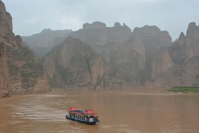 Bingling Temple Grottoes · 炳灵寺石窟