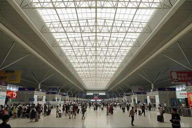 Zhengzhou · 郑州