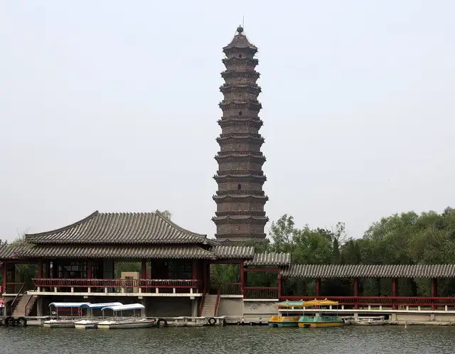 Iron Pagoda · 铁塔