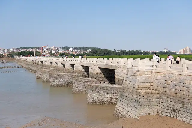 Luoyang Bridge · 洛阳桥