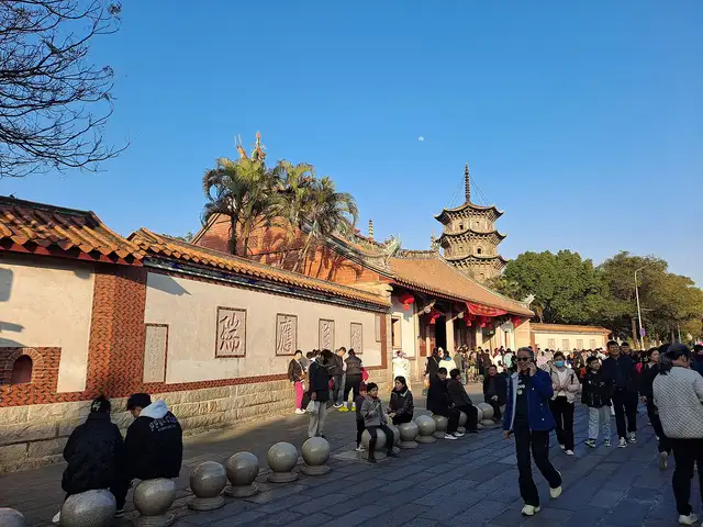 West Street · 西街