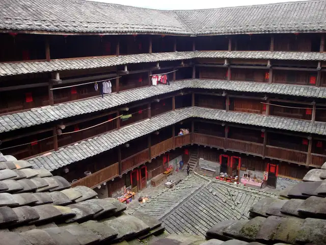 Fujian tulou · 福建土楼