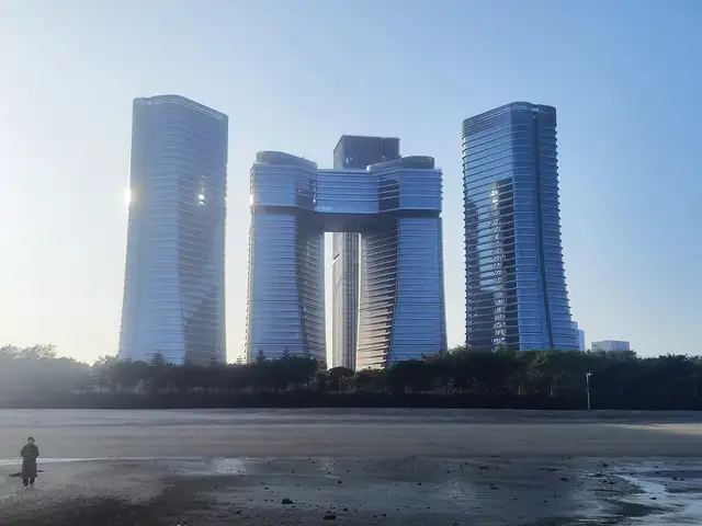 Huandao Road · 环岛路