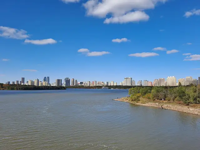 Songhua River and Stalin Park · 松花江·斯大林公园