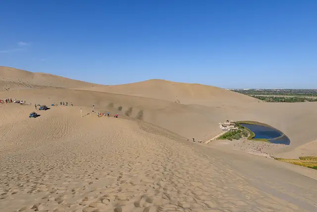 Dunhuang · 敦煌