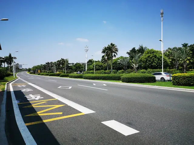 Huandao Road · 环岛路
