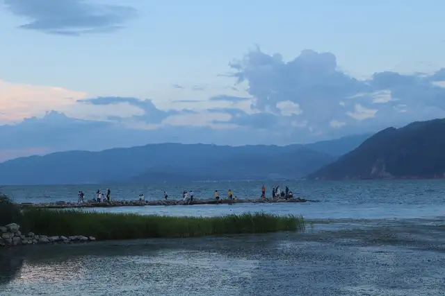 Erhai Lake loop · 洱海