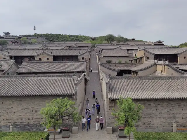 Wang Family Compound · 王家大院