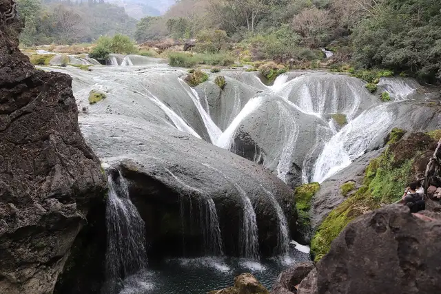 Huangguoshu Waterfall · 黄果树瀑布