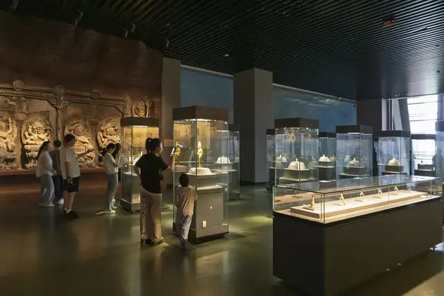 Yunnan Provincial Museum · 云南省博物馆