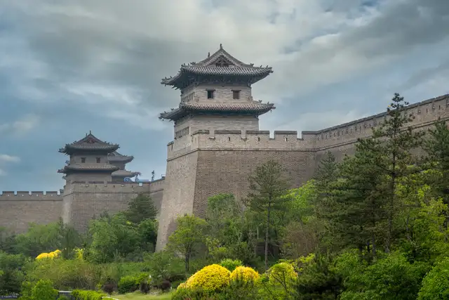 City wall and Nine Dragon Screen · 大同城墙·九龙壁