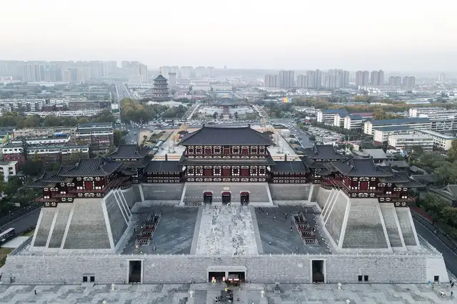Yingtianmen and the Sui-Tang palace site · 应天门·隋唐洛阳城