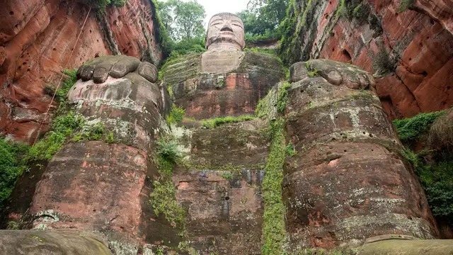 Leshan Giant Buddha · 乐山大佛
